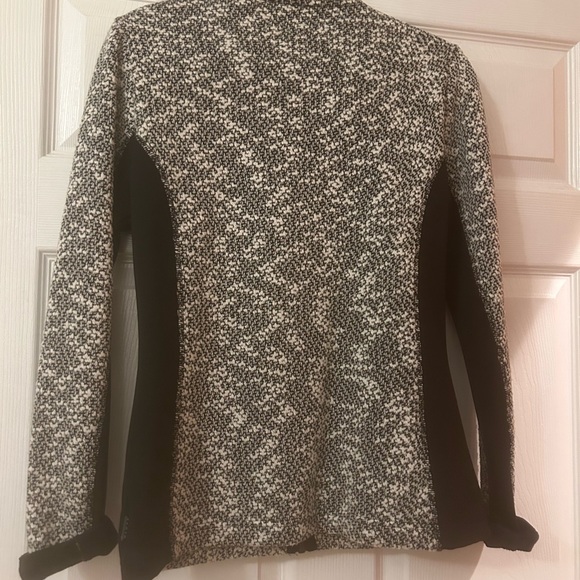 Fabulous Black Lunta Alpine Jacket. Perfect Sophisticated, Sporty, Small. 4/6 - Picture 8 of 9